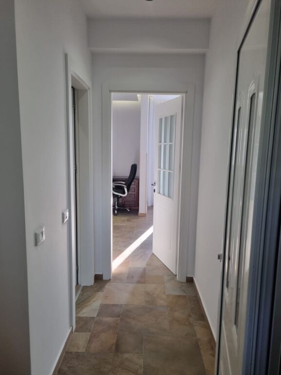 1+1,i mobiluar te vilat amerikane 600 mije leke