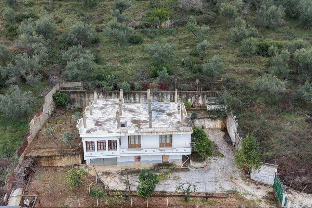 🏡 Shtëpi Private për Shitje – Vlorë, Vlorë