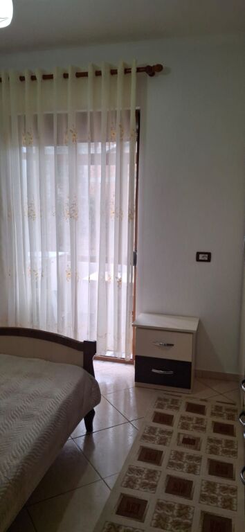 Appartamento 2+1+1 con Balcone in Affitto