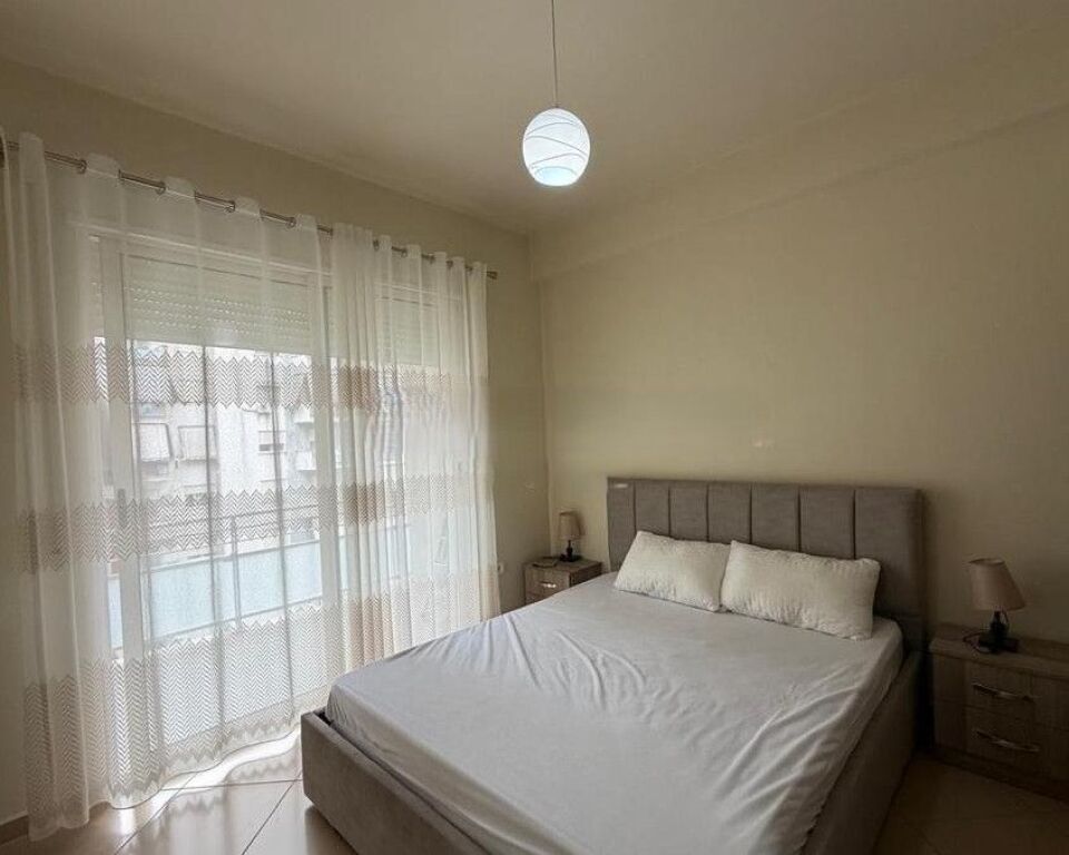 GOLDEN PARK, APPARTAMENTO 2+1 IN AFFITTO, PRESSO IL PALAZZO CON LA FRECCIA