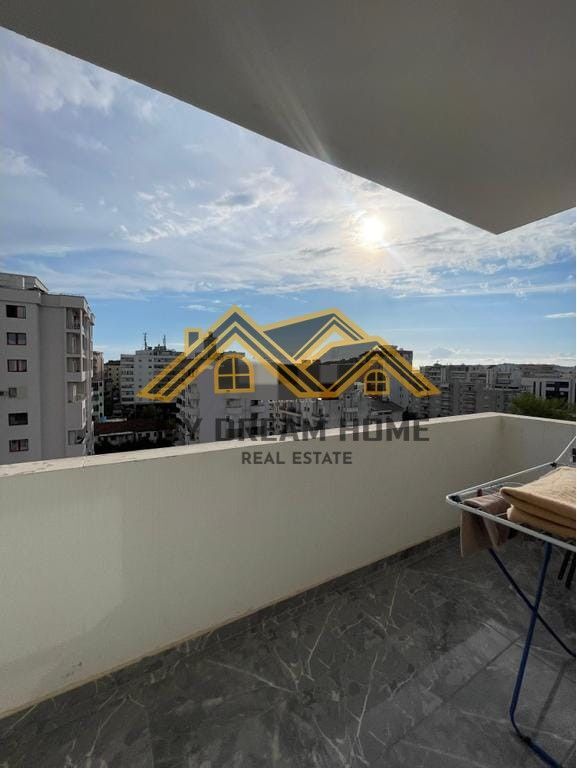 JEPET APARTAMENT 1+1 ME QIRA NE PLAZH HEKURUDHA , DURRES!!