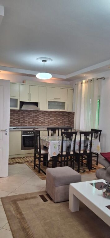 Appartamento 2+1+1 con Balcone in Affitto