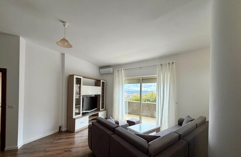 APARTAMENT 1+1 I PABANUAR ME PARE PER QIRA NE FRESK!