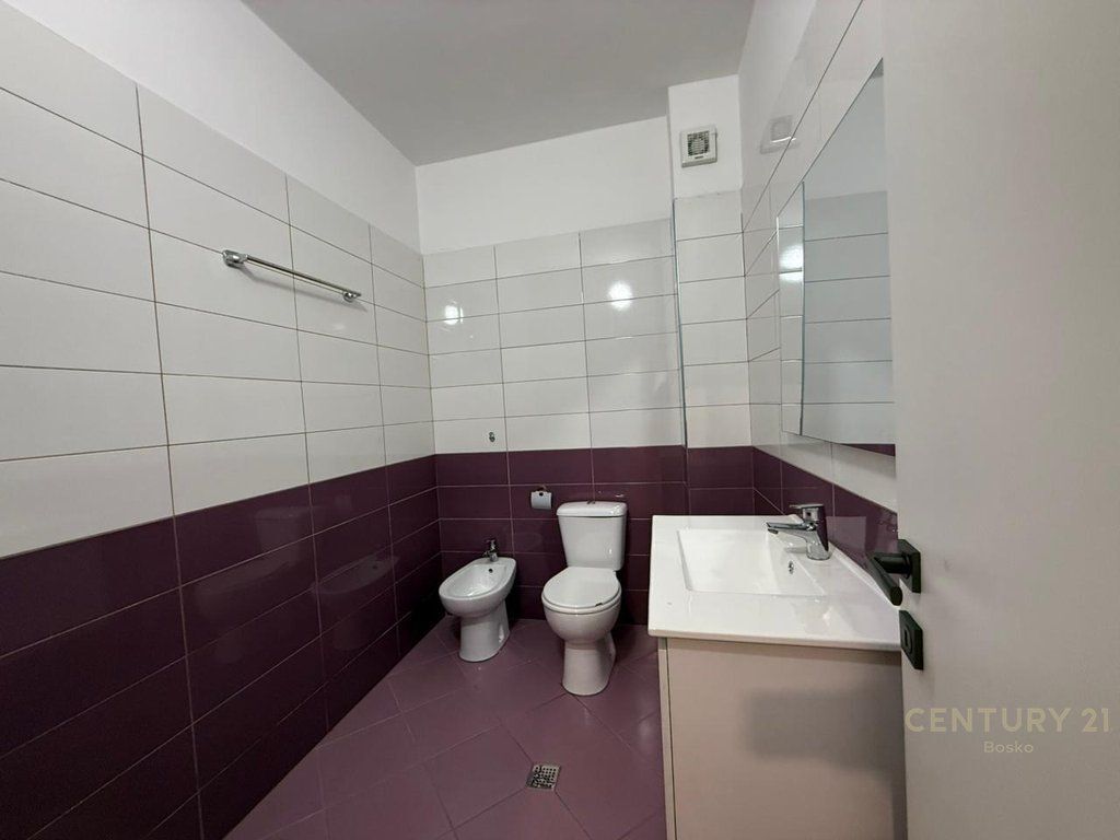 Apartament 2+1+2 per shitje ne Don Bosko