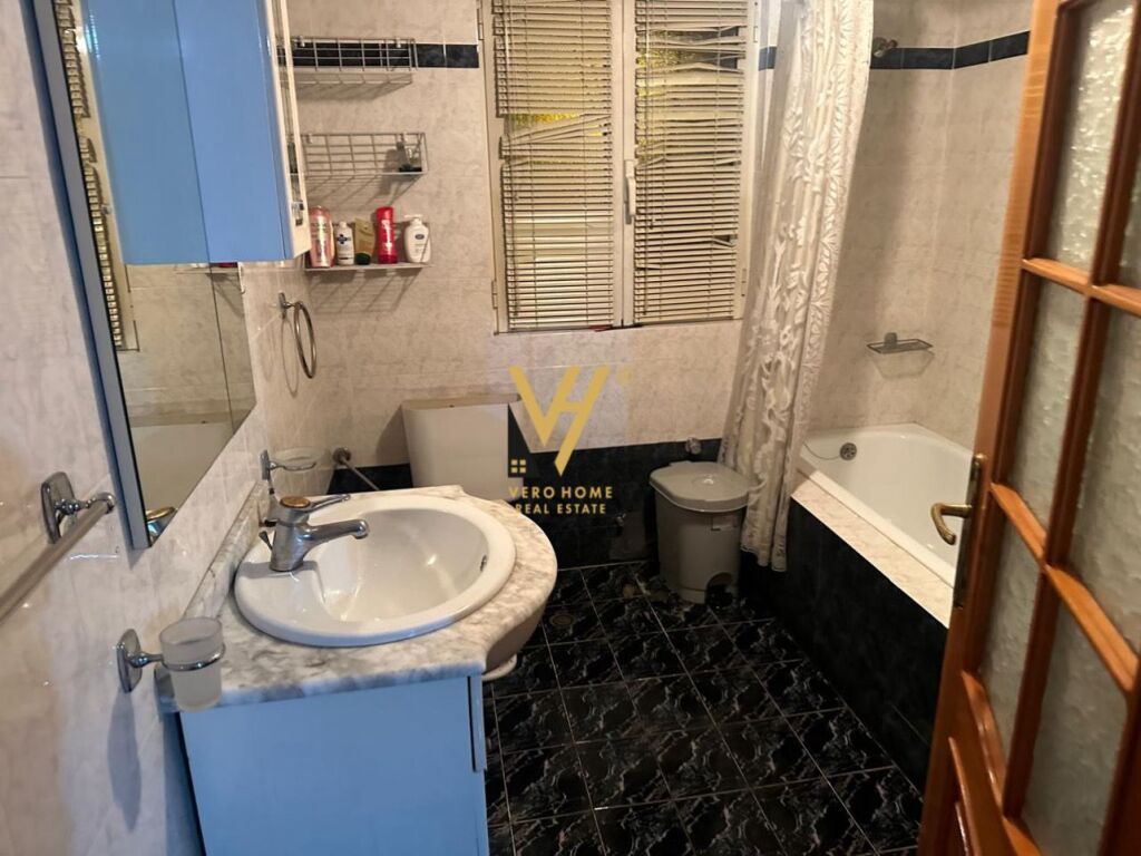 JEPET VILE 3 KATESHE ME QERA NE SELITE 5.000 EURO