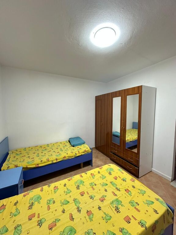 APARTAMENT 2+1 ME QERA TE FRESKU
