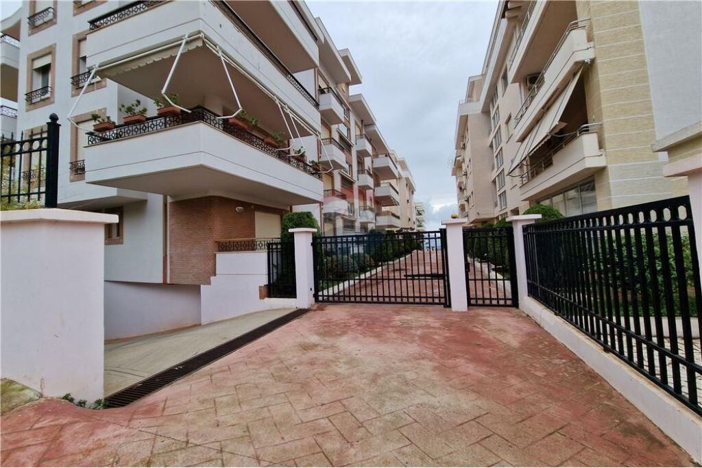 🏡✨ Appartamento di Lusso in Vendita – Lungo Mare, Vlora ✨🌊