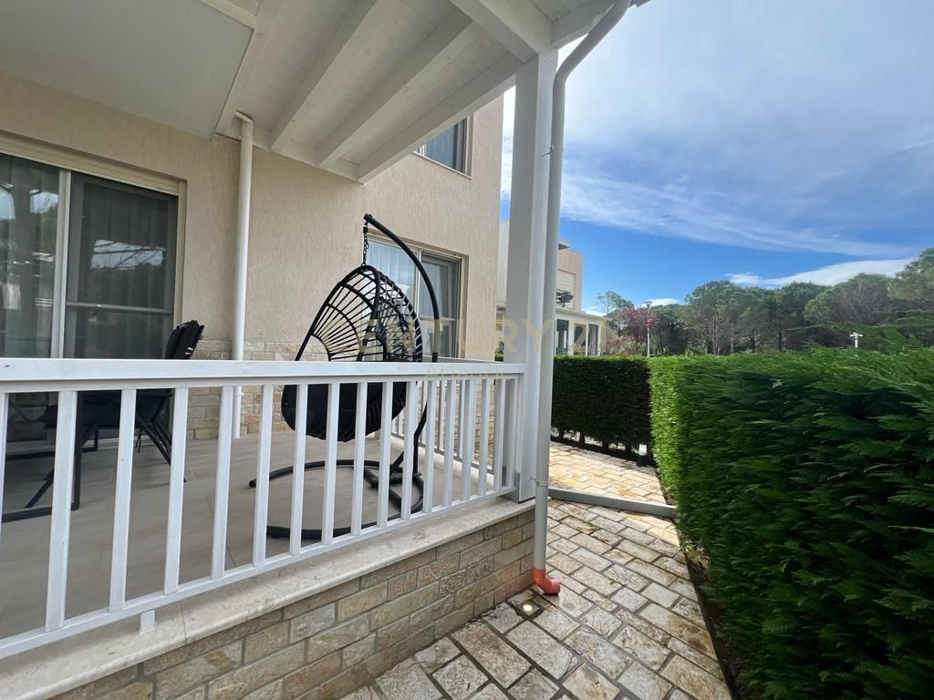 Shitet, Apartament 2+1+Oborr, Lura 3, Gjiri i Lalzit!