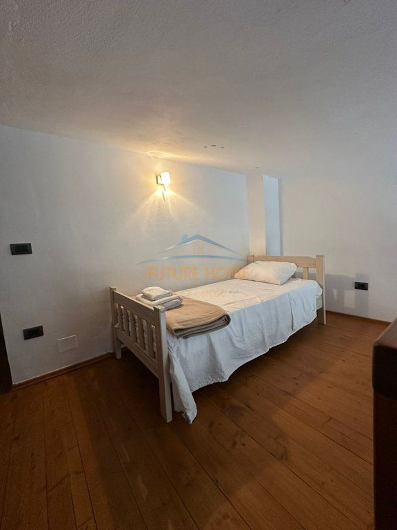 Duplex 2+1+2, Residence "Kodra e Diellit 1", Tirana.