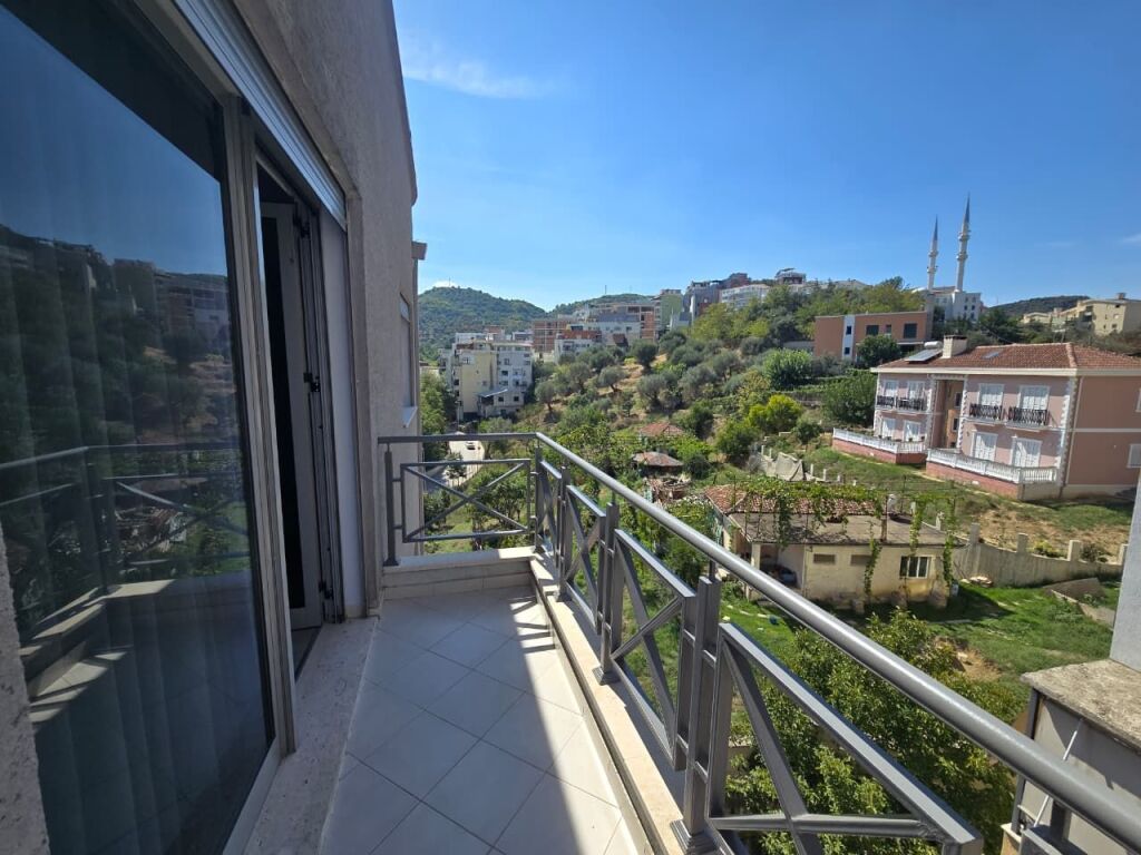 APARTAMENT/ PENTHOUSE 3+1 Me Verande+ POST PARKIMI | ME QIRA | KOPSHTI ZOOLOGJIK
