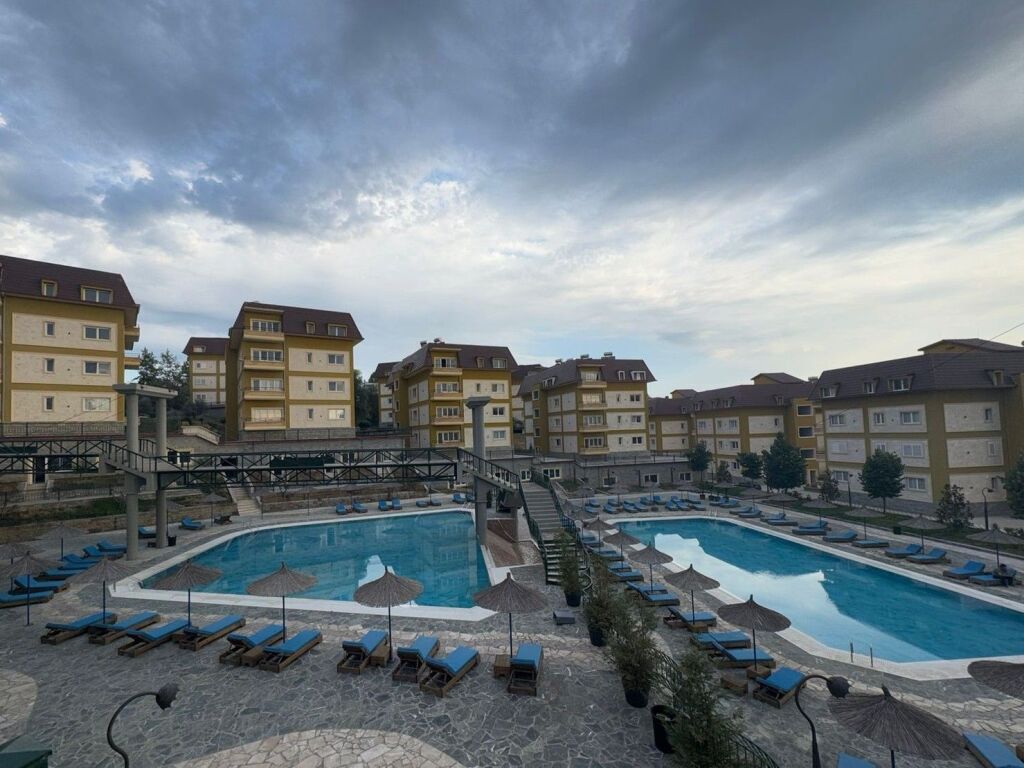 SHITET APARTAMENT 3+1+2 FARKE 200.000 EURO