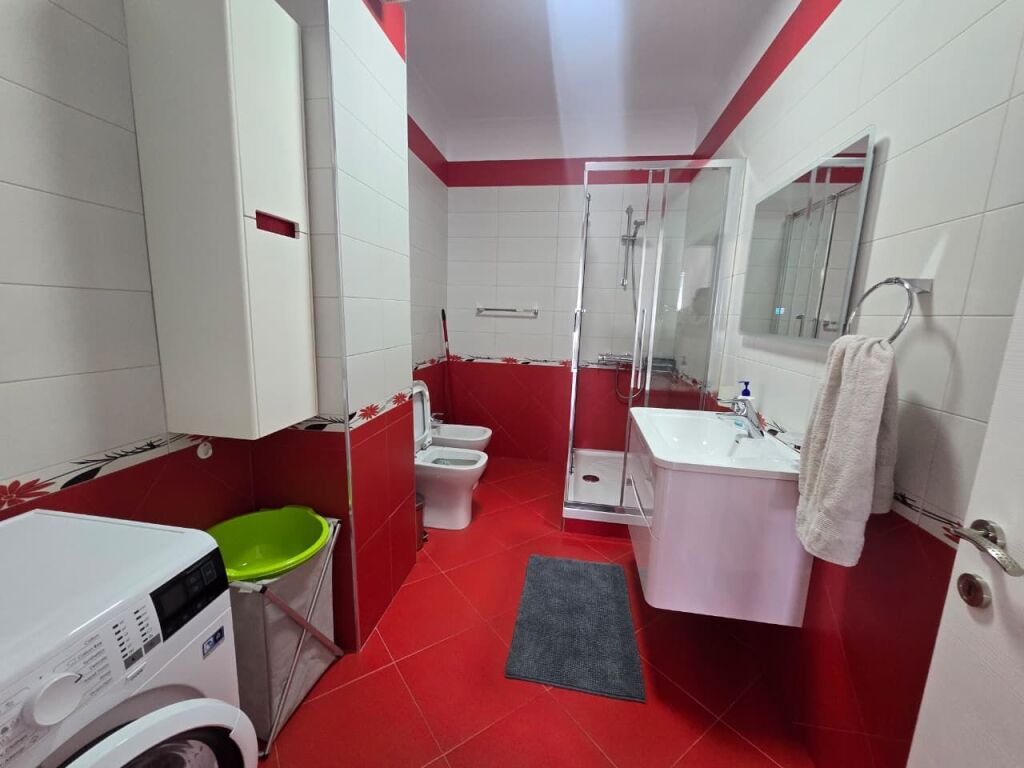 APARTAMENT/ PENTHOUSE 3+1 Me Verande+ POST PARKIMI | ME QIRA | KOPSHTI ZOOLOGJIK