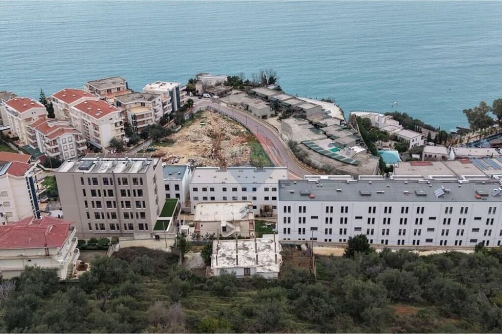 🏡 Shtëpi Private për Shitje – Vlorë, Vlorë