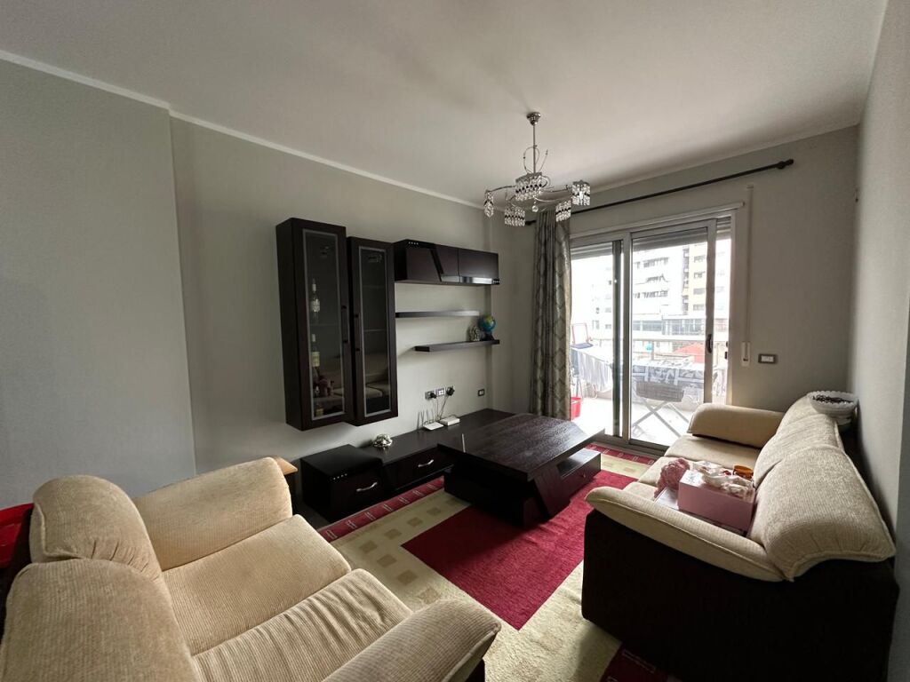 Apartment for rent 2+1 550 EURO New Ring, near Hotel Marinaj