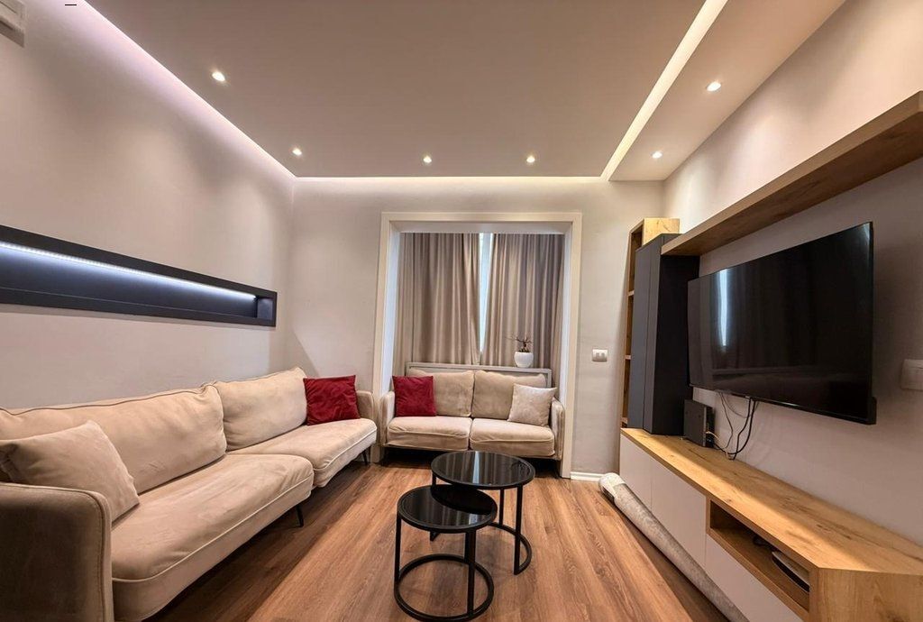 APARTAMENT ME QERA TEK SHESHI WILSON!