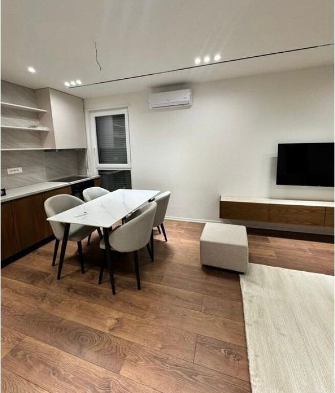 Apartament 1+1 Me Qira në Xhamlliku, Tiranë