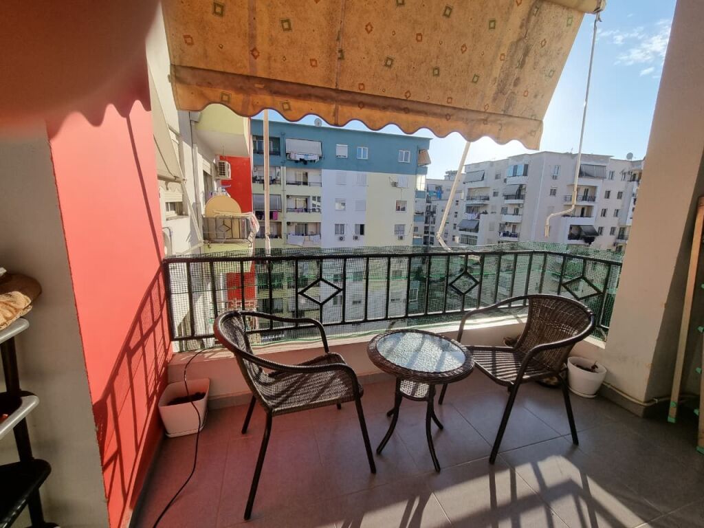 Vendesi in vendita 2+1, a Yzbrisht