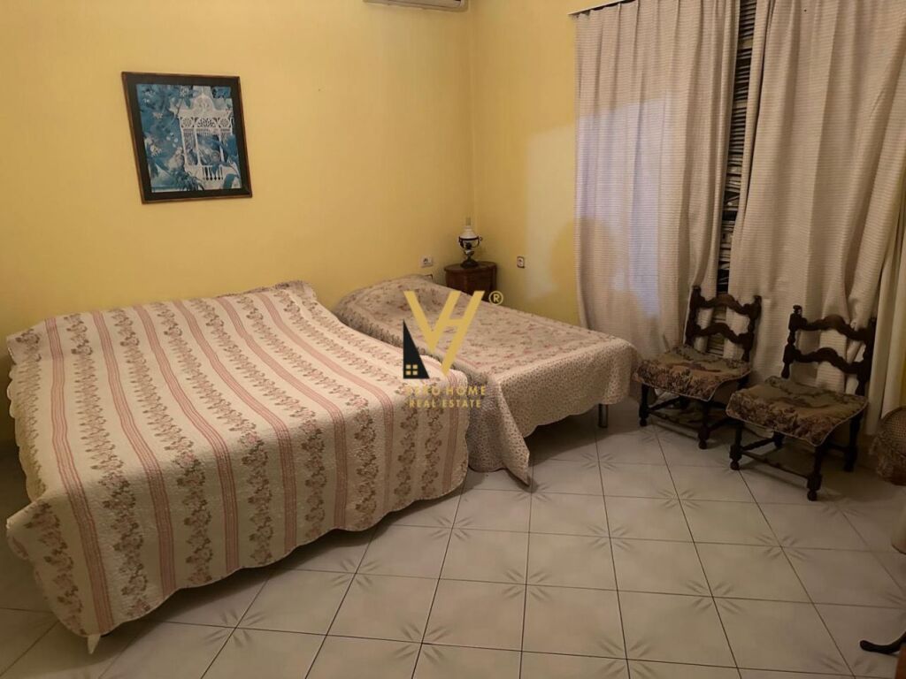 JEPET VILE 3 KATESHE ME QERA NE SELITE 5.000 EURO