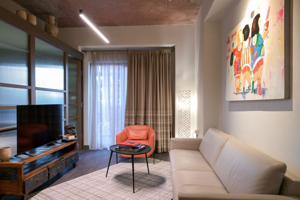 Apartament 1+1 plus parking me qera tek Tirana Garden Building