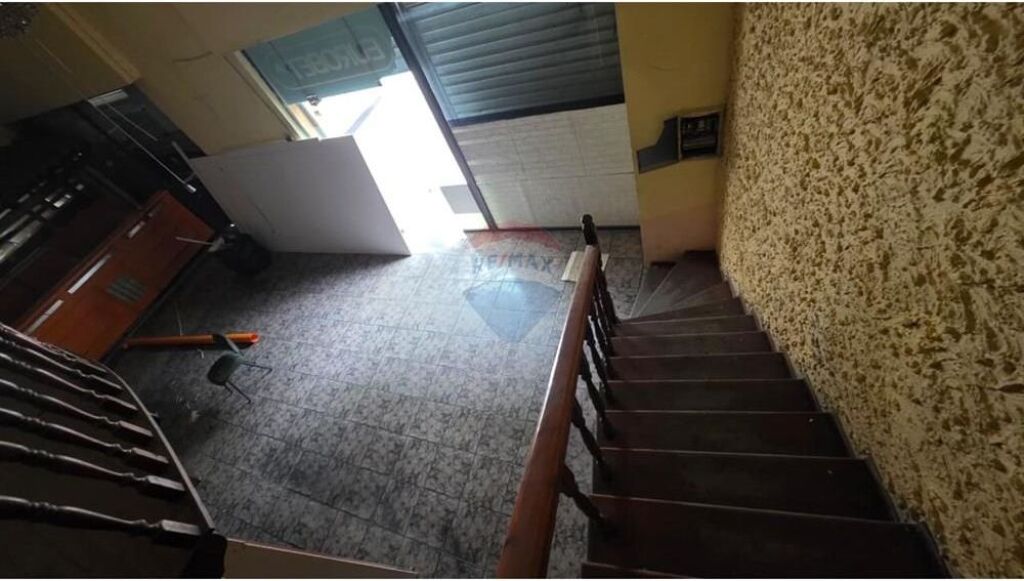 🏡 Vilë – Për Shitje – Rruga Ali Demi, Vlorë