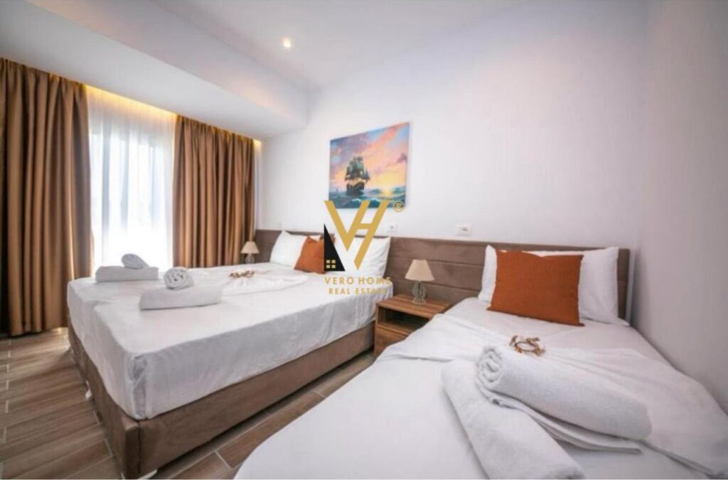 JEPET HOTEL ME QIRA NE ORIKUM 13.000 EURO NE VIT