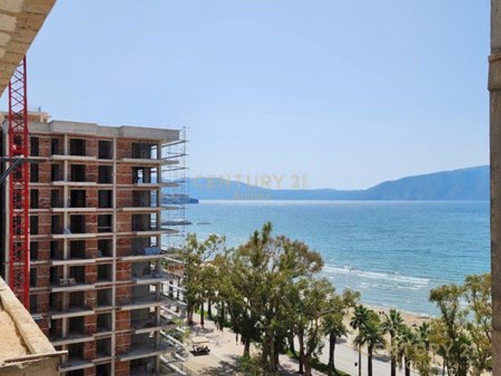 SHITET APARTAMENT NE LINJE TE PARE NE LUNGOMARE TEK REZIDENCA POSEIDON