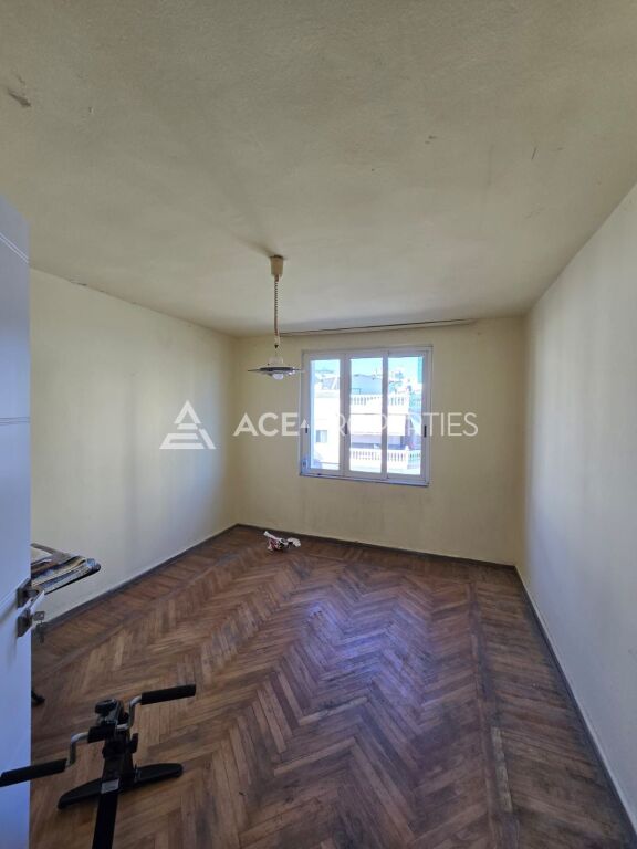 Shitet 2+1 Tek Bulevardi Kryesor