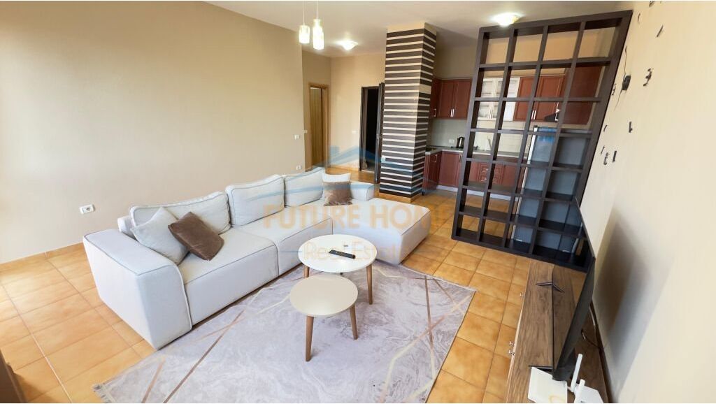 Rent, Apartment 1+1+PARKING SPACE, Barrikadave Street, Tirana