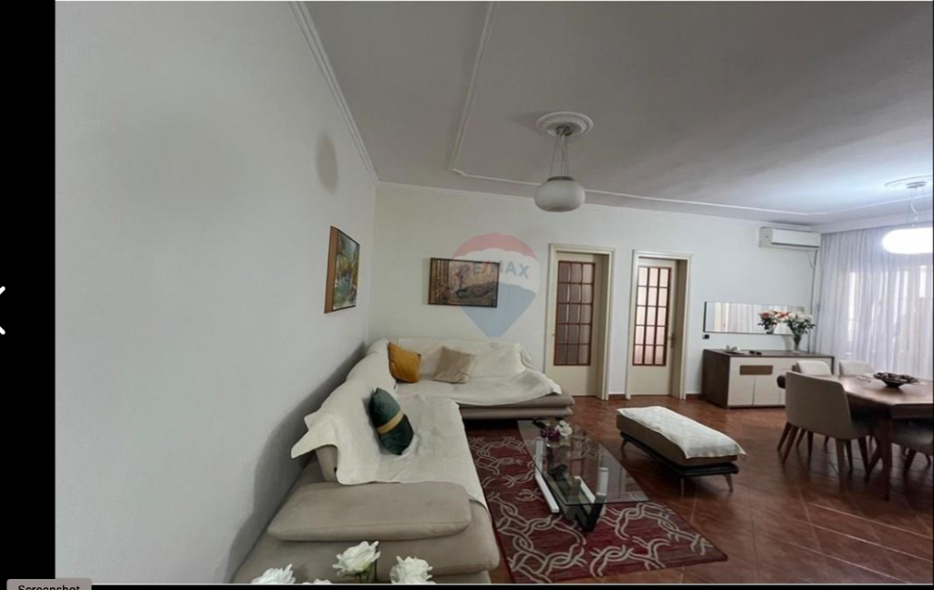 Appartamento in vendita 2+1 presso il Comune di Parigi