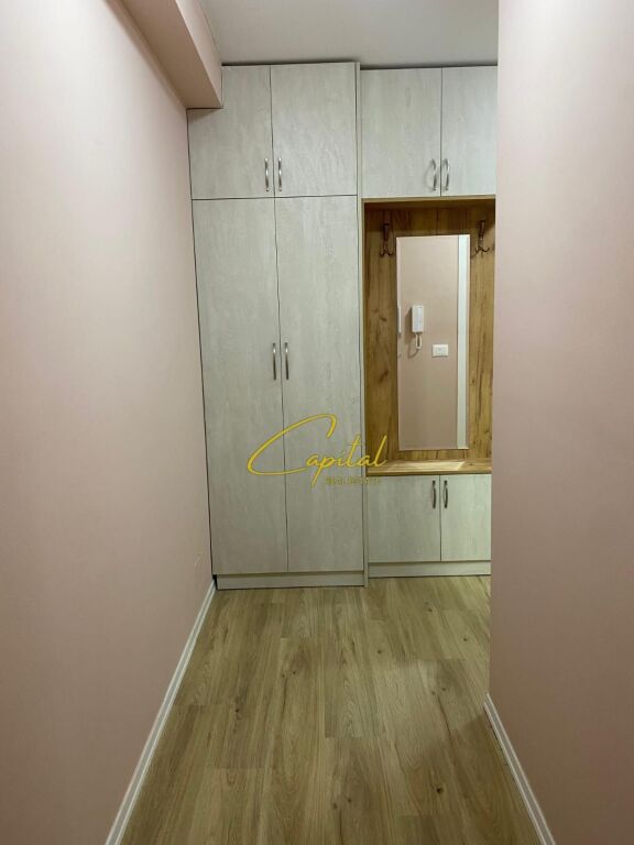 APARTAMENT ME QIRA 1+1 XHAMLLIKU 55.000 LEKE
