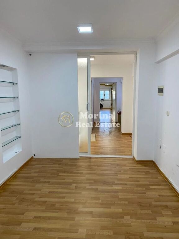 Qera | Ambjent Biznesi | Qender | 1400 €/muaj