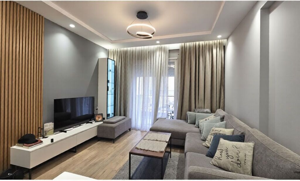 VENDESI APPARTAMENTO 2+1  , 5 MAGGIO