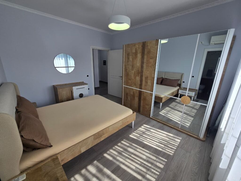 APARTAMENT/ PENTHOUSE 3+1 Me Verande+ POST PARKIMI | ME QIRA | KOPSHTI ZOOLOGJIK