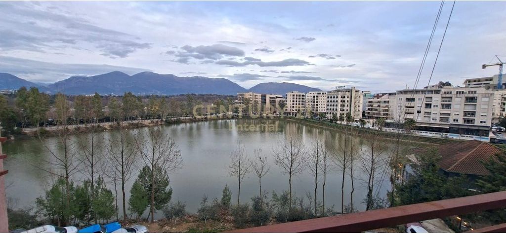 Apartament 3+1+2 per qira tek Liqeni i Thate