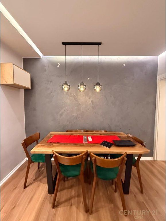 APARTAMENT 2+1+2 ME QERA TEK SHESHI WILLSON