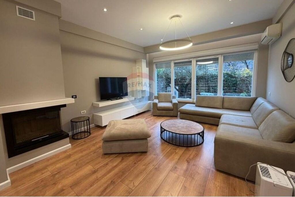 Villa for Sale Attached with Yard Kodra e Diellit 1  (530491011-185)