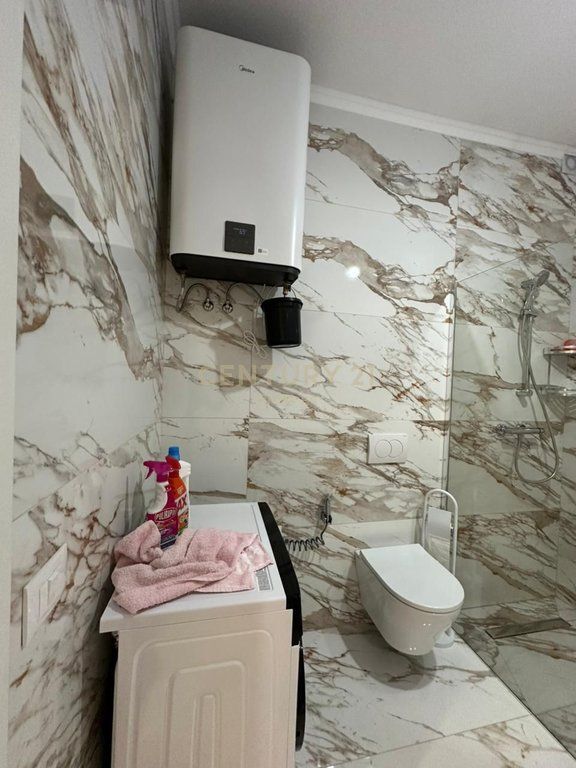 Appartamento 1+1 in vendita in Via Kavaja, vicino al centro di Tirana.