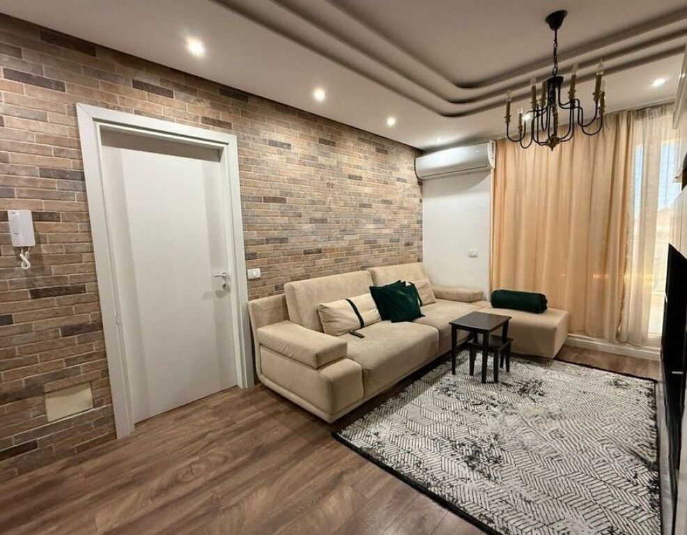 JEPET ME QIRA APARTAMENT 2+1+2 TE FUSHA AVIACIONIT