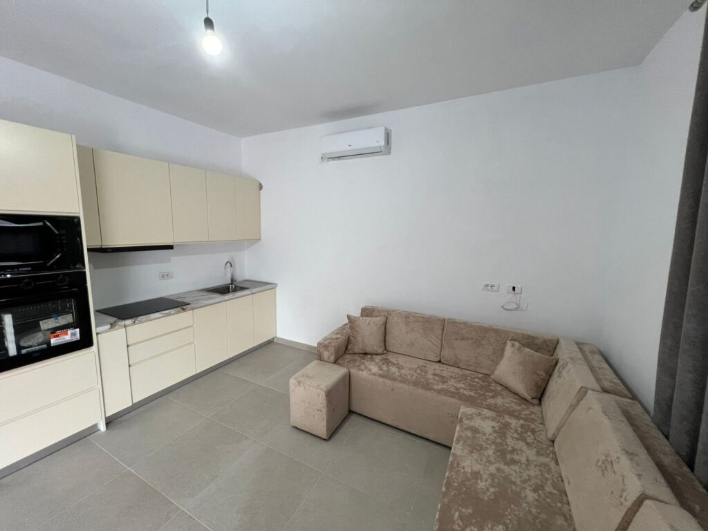 QIRA KATI PARE I NJE VILE 1+1 NE PLEPA PLAZH DURRES 300 EURO