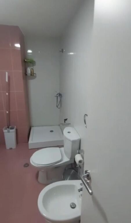 APARTMENT ME QERA 2+1 BRRYLI 55.000 LEKE