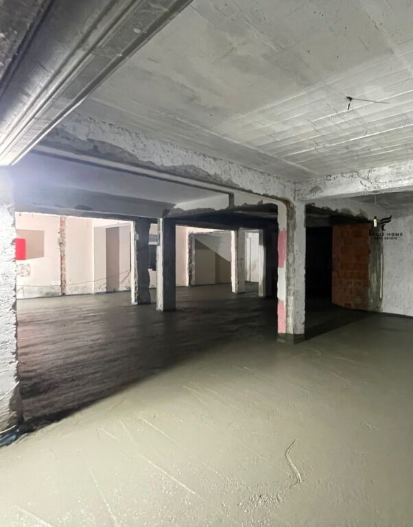 NEGOZIO IN AFFITTO 150 M2 SAUK 2.000 EURO