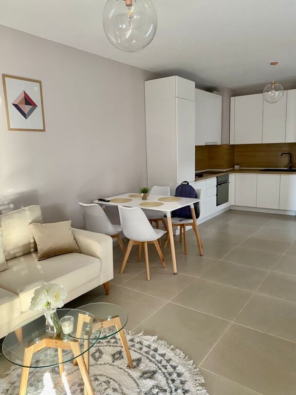 Super ap 1+1 in porcelain  ( zircon complex )