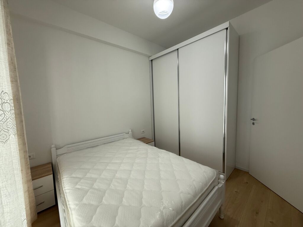 Apartament 1+1 tek Rezidenca Kadiu, Ali Dem! 450 €