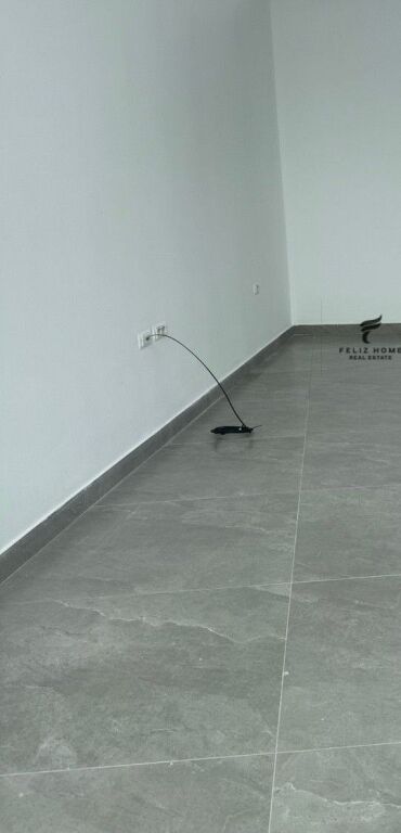 ZYRE ME QERA 35 M2 QENDER 500 EURO