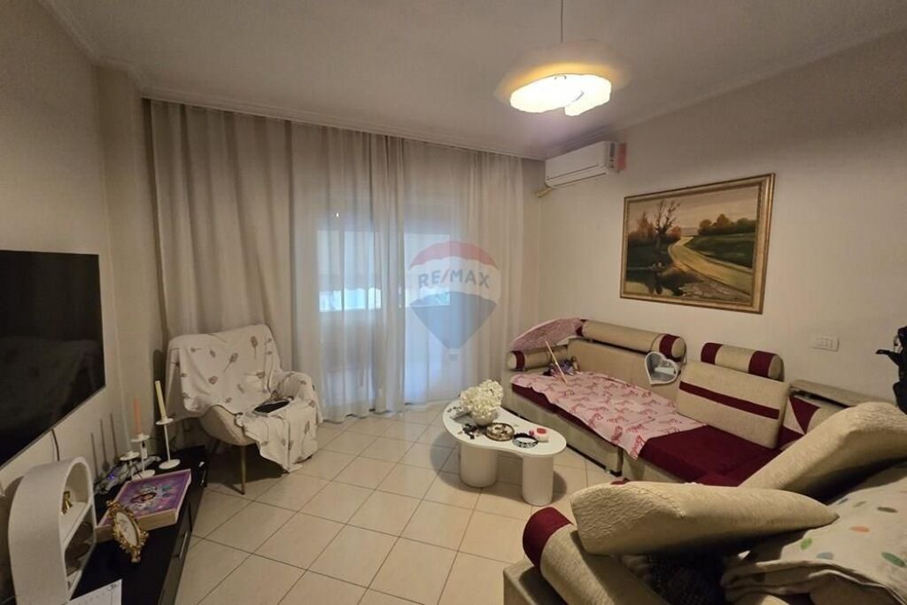 Apartament - Për Shitje - Kthesa e Kamzës, Tiranë(ID: 530411012-174)