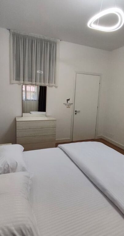 APARTAMENT ME QERA 1+1 RRUGA E KAVAJES 100.000 LEKE