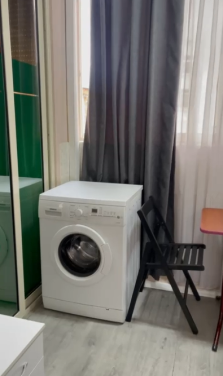 MONOLOCALE IN AFFITTO VIA DURRESIT 37.000 LEKE