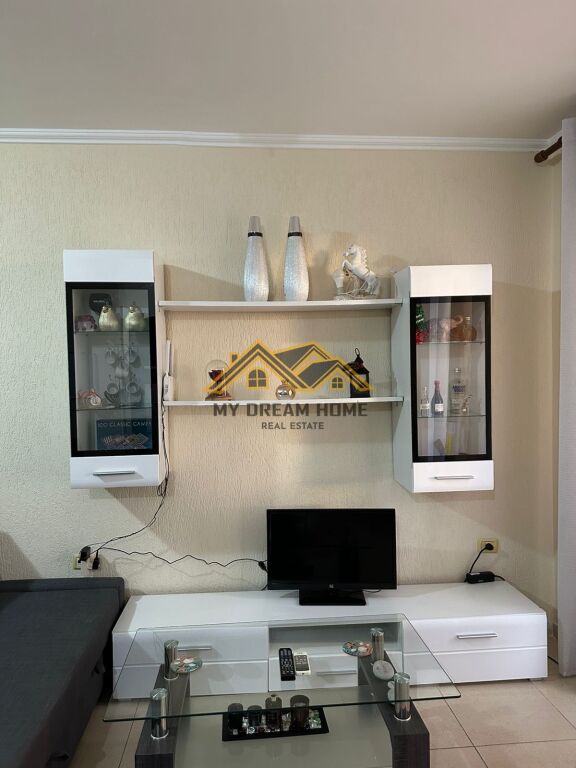 Apartament 1+1 Me Qira në Plazh Durrës!