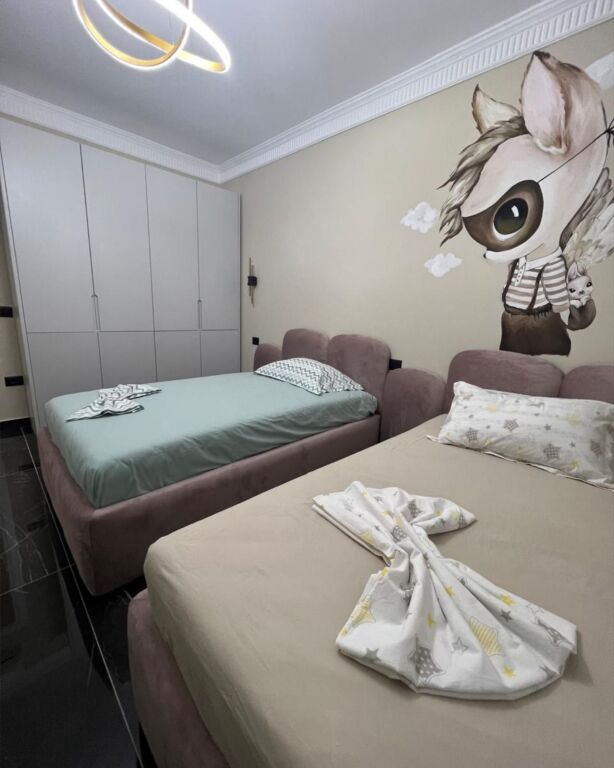 Apartament me Qira