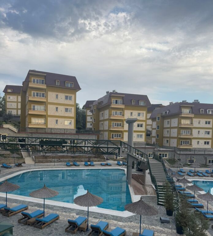 SHITET APARTAMENT 3+1+2 FARKE 200.000 EURO